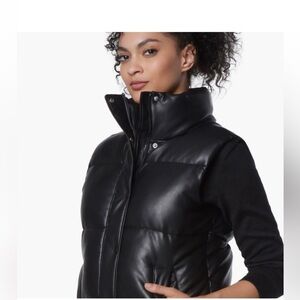 Marc New York Andrew Marc black Faux Leather Puffer Vest size Small